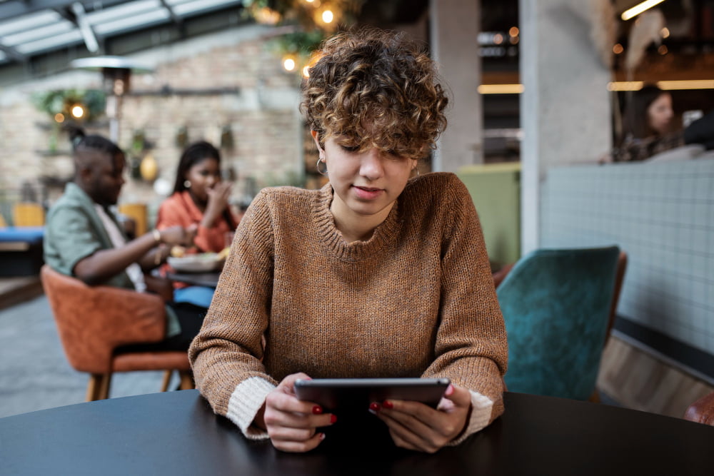 Tecnologia para Estudar em Casa: Como se aproveitar? 4 tablet estudar