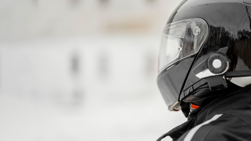 Seguro de moto: Vale a pena contratar? 2 capacete de moto